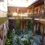 Hotell Abadia 2*