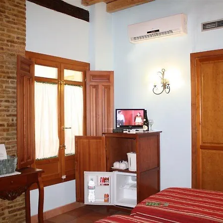Abadia Hotel 2*